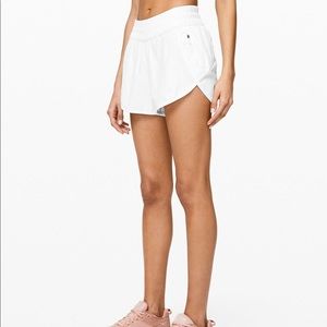 Lululemon Tracker Short 4”